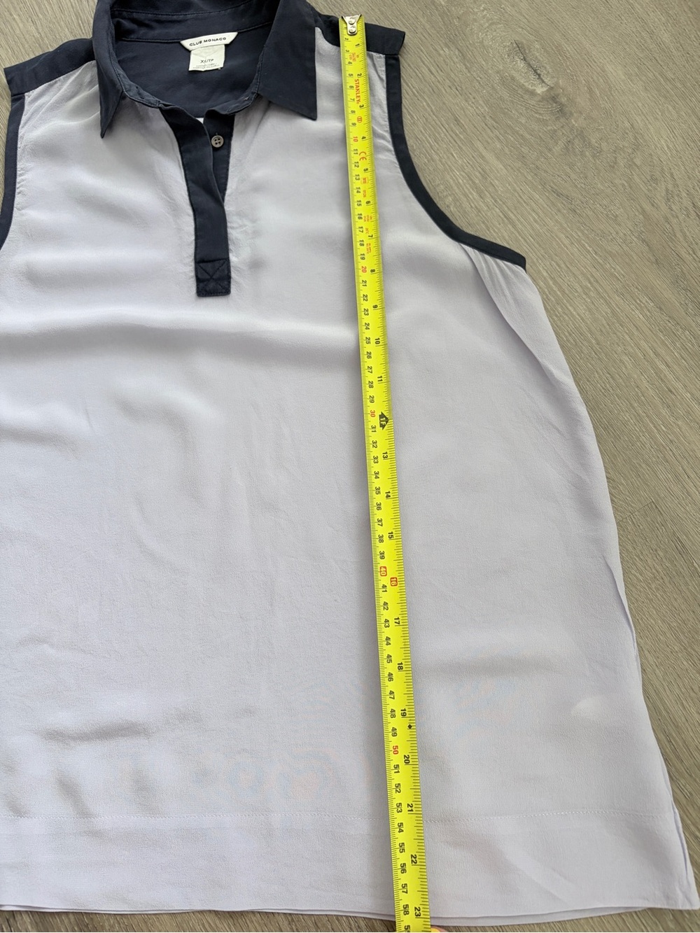 Club Monaco Lavender Silk Blouse with Navy Trim - Picture 5 of 6